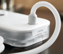 Load image into Gallery viewer, Respironics DreamStation Go Heated Humidifier